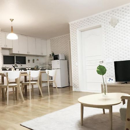 Hongdae Zoe Three Room House سيول المظهر الخارجي الصورة