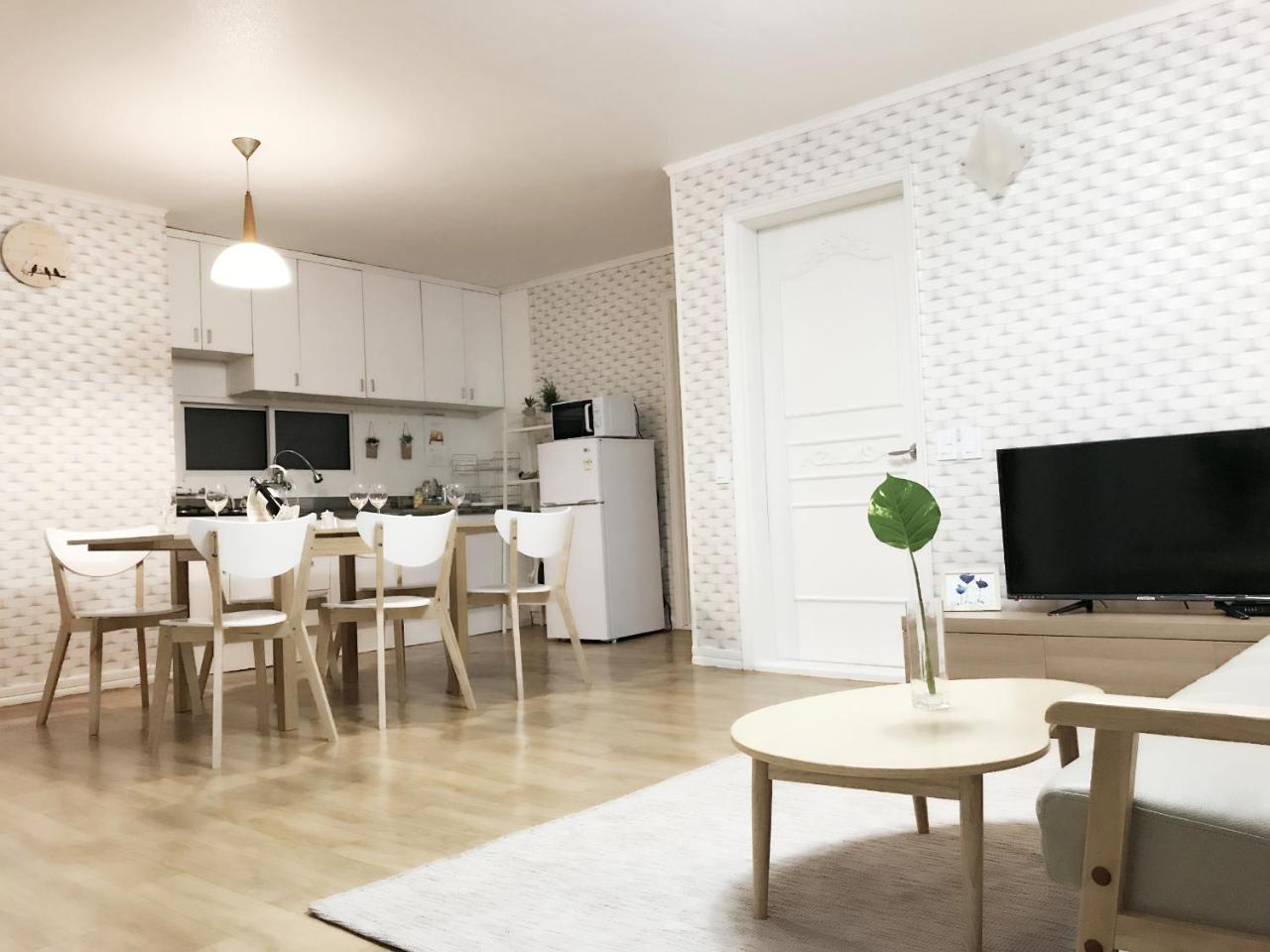 Hongdae Zoe Three Room House سيول المظهر الخارجي الصورة