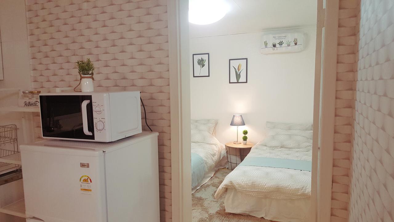 Hongdae Zoe Three Room House سيول المظهر الخارجي الصورة