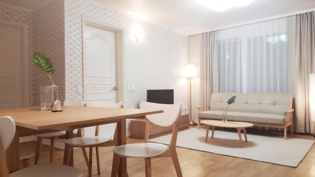 Hongdae Zoe Three Room House سيول المظهر الخارجي الصورة