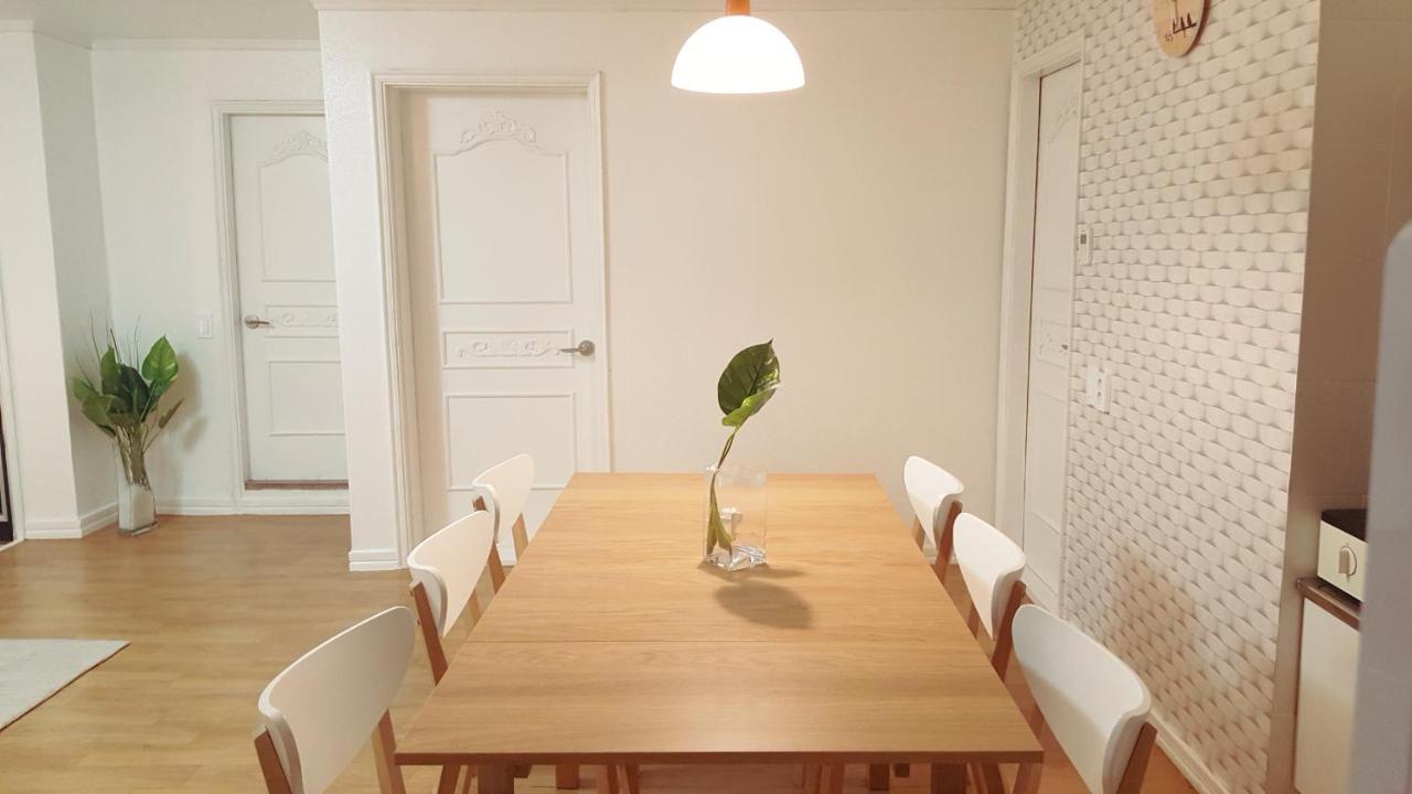 Hongdae Zoe Three Room House سيول المظهر الخارجي الصورة